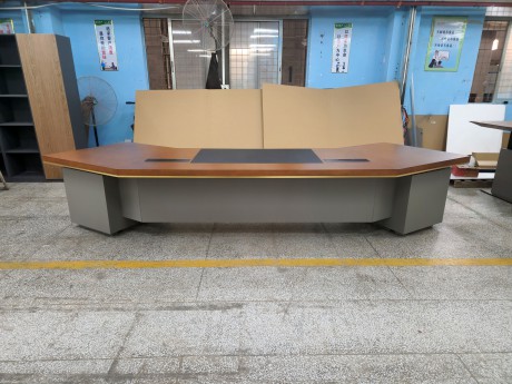 霸气异形大班台