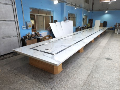 桥墩脚岩板大会议台