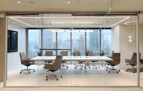 水晶之恋会议台