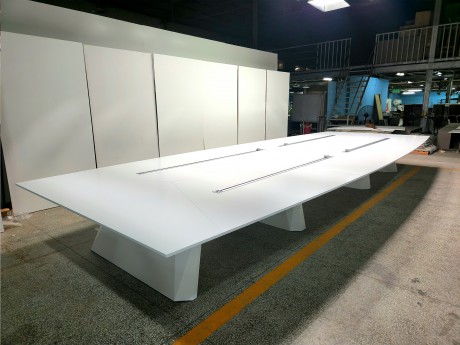 超大油漆会议台