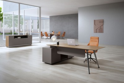 新巴塞罗那班台