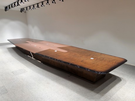 高光拼扪皮会议台