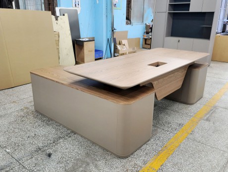 木皮色升降班台