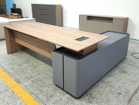 木纹台面扪皮副柜班台